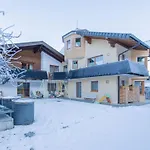 Ingrid I 아파트 *